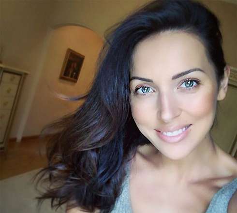 Алсу принимает поздравления