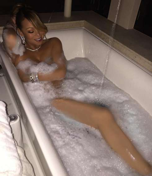 Мэрайя Кэри показала фото из ванны Мэрайя Кэри показала фото из ванны