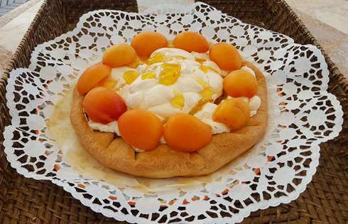 Песочный пирог с лимонным кремом и меренгой