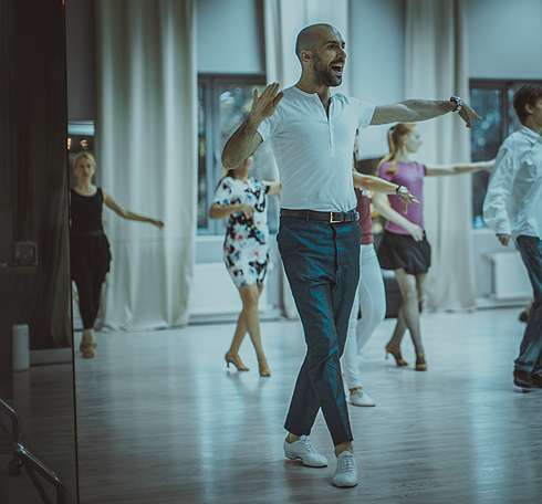 Евгений Папунаишвили начал преподавать танцы еще в 11 классе школы