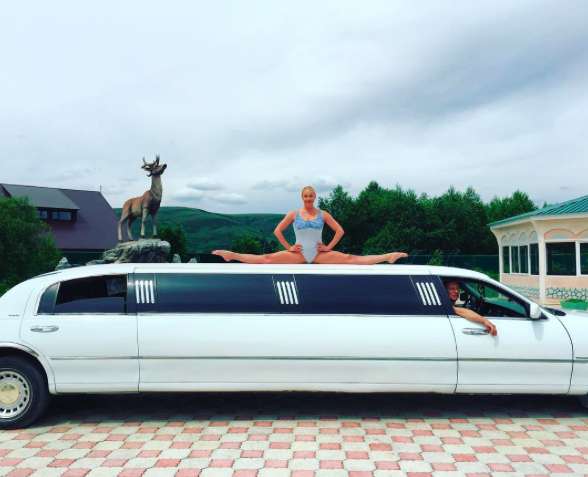 ...А вот шпагат на авто многих порадовал ...А вот шпагат на авто многих порадовал