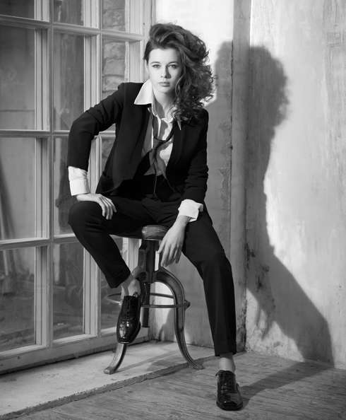 «Будь я мужчиной, я приложила бы максимум усилий, чтобы не бояться. И не о безрассудной смелости идет речь, а об ответственности и самоуважении» «Будь я мужчиной, я приложила бы максимум усилий, чтобы не бояться. И не о безрассудной смелости идет речь, а об ответственности и самоуважении»