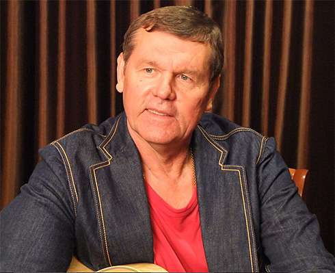 Александр Новиков