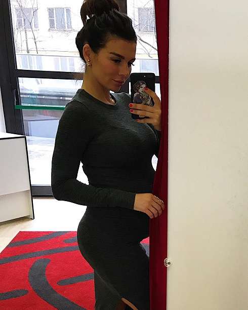 В животе живет "танцор" В животе живет танцор