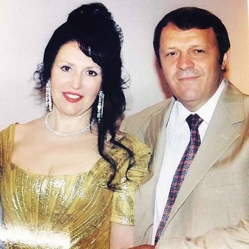 Как у брюнетов родился блондин? Как у брюнетов родился блондин?