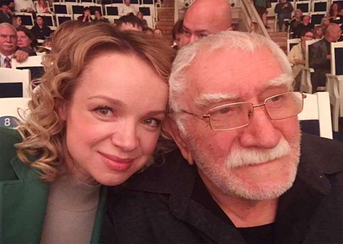 Армен Джигарханян и Виталина Цымбалюк-Романовская