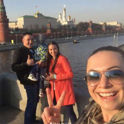 Наталья Фриске показала племянникам Москву