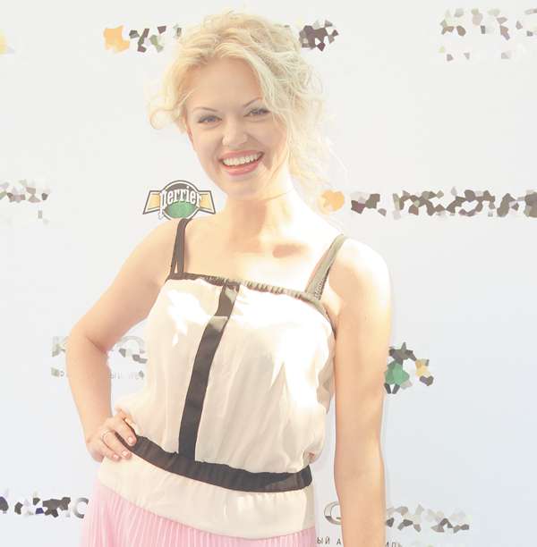 Анна Котова