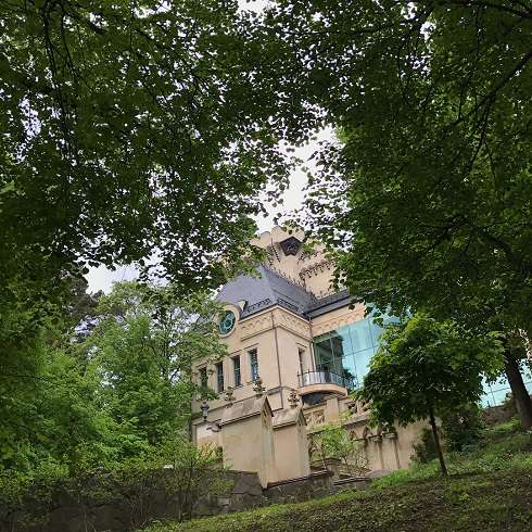 Пугачева переехала к мужу Пугачева переехала к мужу