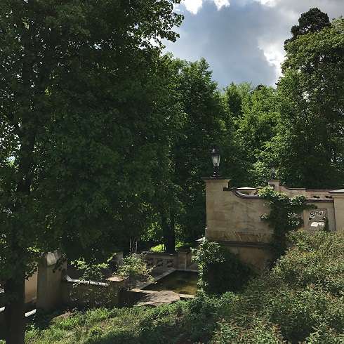 Фолловеры назвали замок "королевским" Фолловеры назвали замок королевским