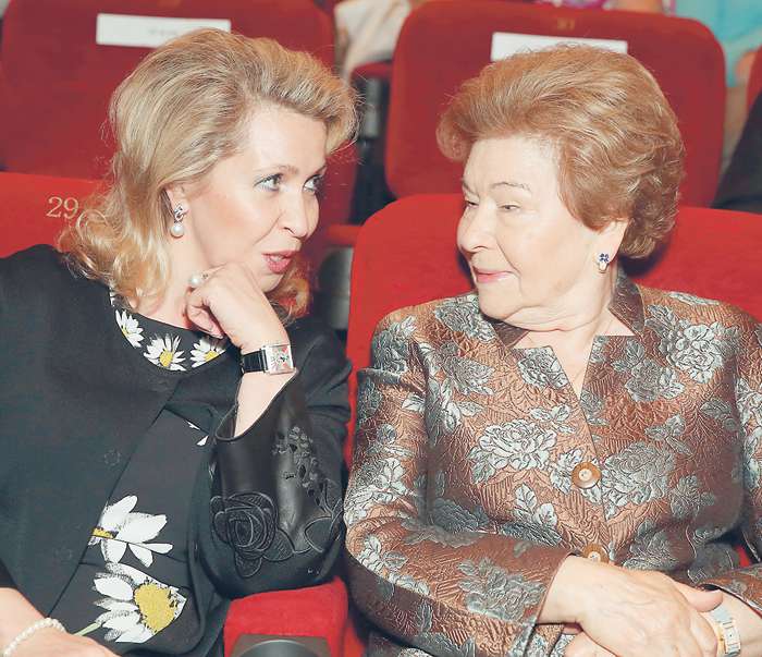 Светлана Медведева и Наина Ельцина