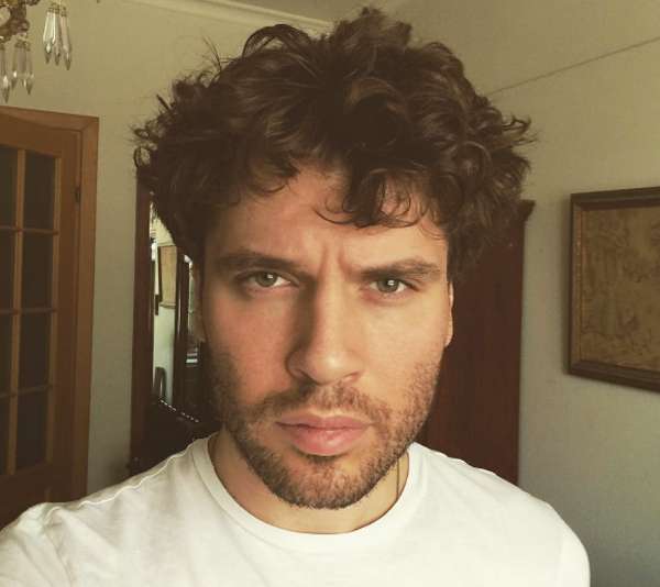 Павел Артемьев