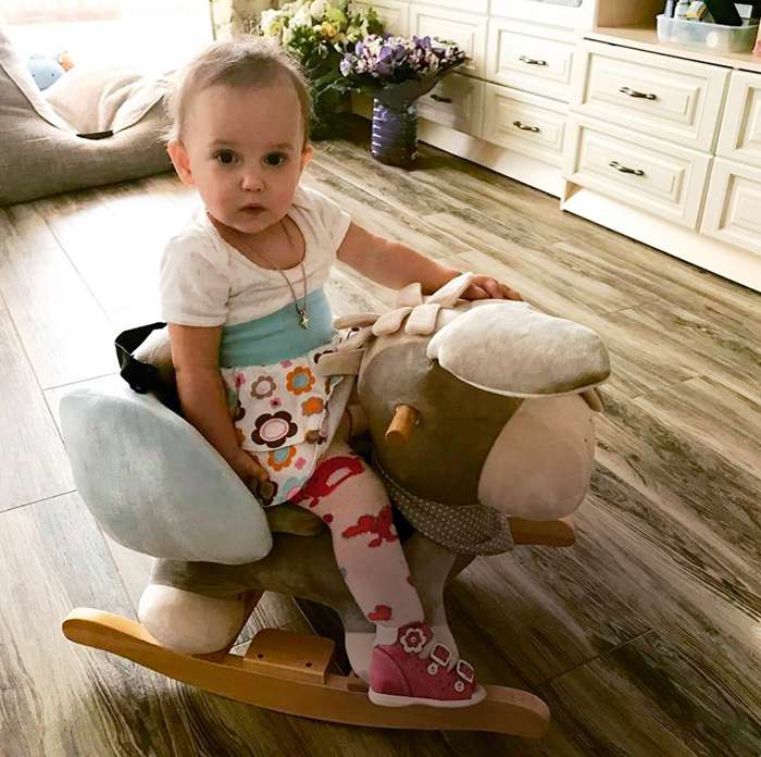 А год назад в семье родилась дочка Мия А год назад в семье родилась дочка Мия