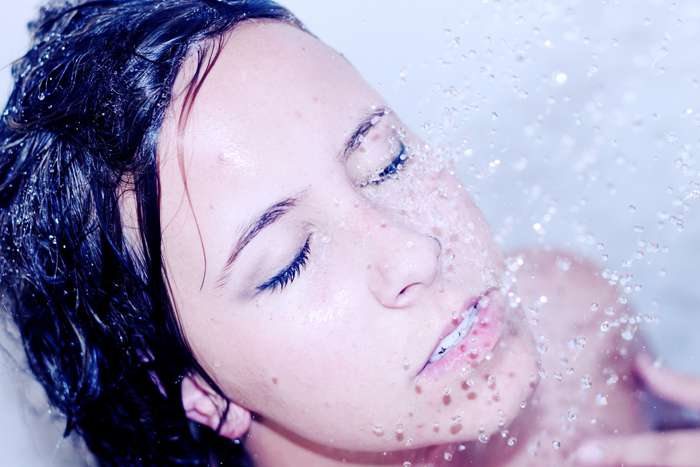 Холодный душ заменяет 30 минут энергичных физических упражнений