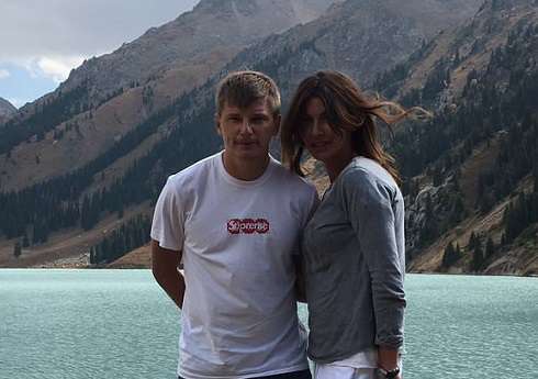Андрей Аршавин с супругой