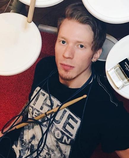 Внук Пугачевой раскрыл загадку популярности Бузовой