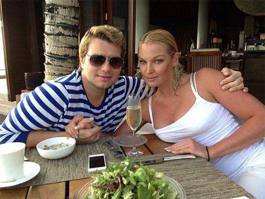 В 2013 году Волочкова и Басков вместе отдыхали на Мальдивах