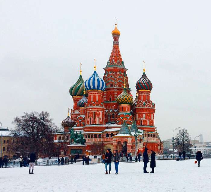 Москва - один из центров новогоднего веселья для иностранцев