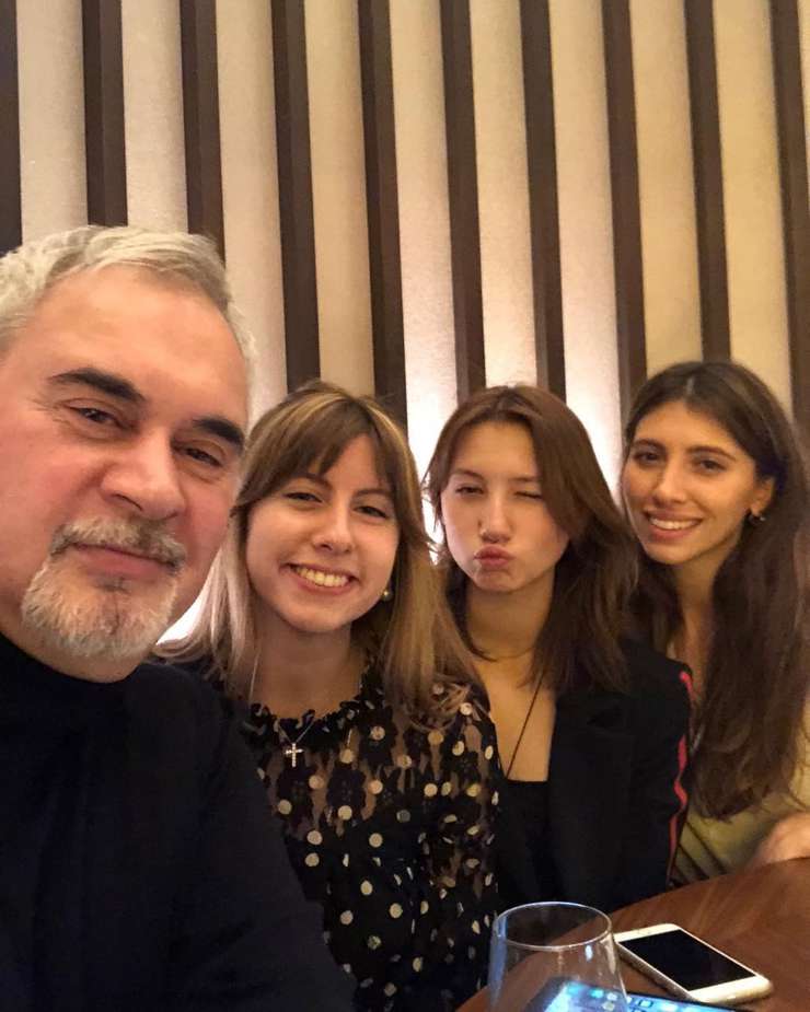 Валерий Меладзе обожает своих дочерей