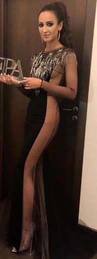 Бузова пришла на вечеринку в прозрачном платье Бузова пришла на вечеринку в прозрачном платье