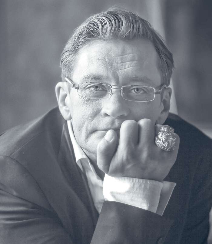 Александр Домогаров