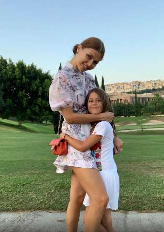 Виктория Боня с дочкой Анджелиной