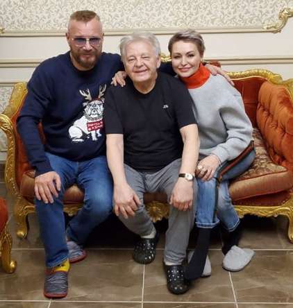 Андрей Ковалев, Юрий Антонов и Катя Лель в новогодние праздники