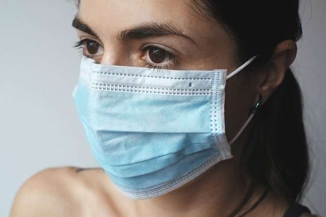 Почему ношение масок не останавливает пандемию?
