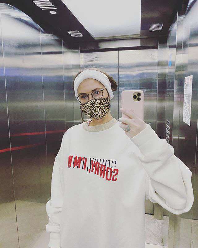 Сейчас Агата восстановила телефонную связь и находится в безопасности Сейчас Агата восстановила телефонную связь и находится в безопасности