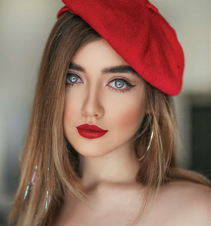 Красная помада снова актуальна