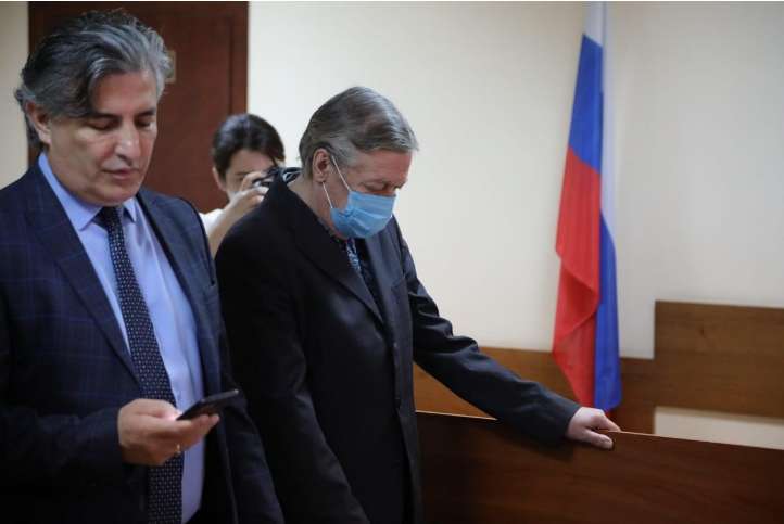 Михаил Ефремов и Эльман Пашаев в суде
