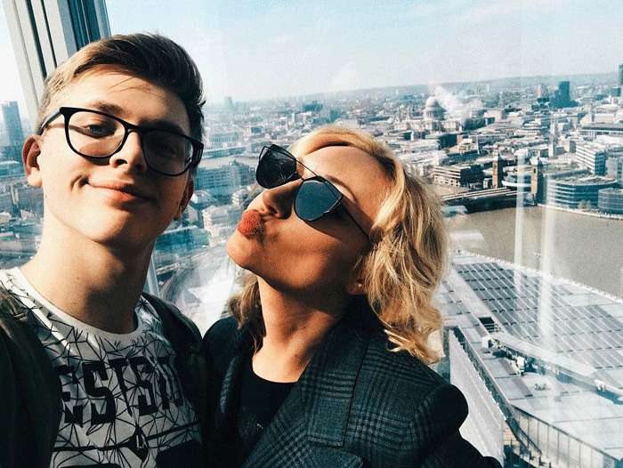 Кристина Орбакайте с сыном Дени Кристина Орбакайте с сыном Дени