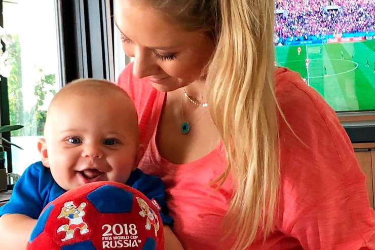 Анна Курникова с сыном Анна Курникова с сыном