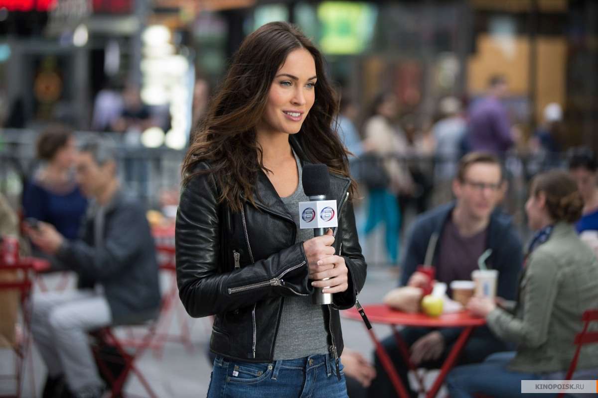 У Меган Фокс врожденная особенность пальцев