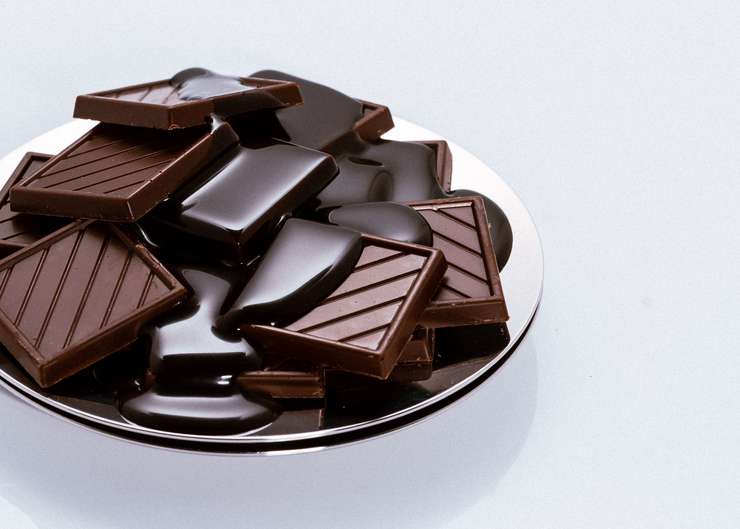 В составе шоколада есть антиоксиданты и флавоноиды