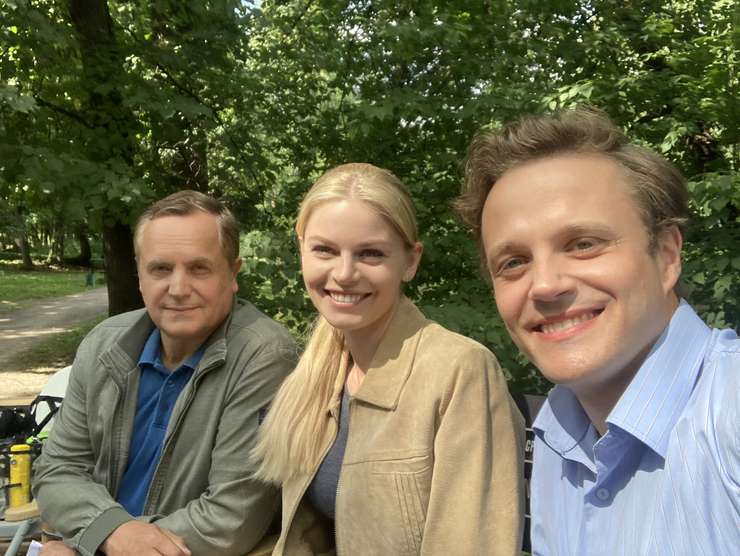 Андрей Соколов с партнерами по сериалу Вампиры средней полосы