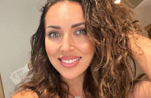 Директор Алсу опроверг слухи о разводе певицы