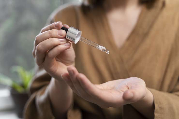 Салициловая кислота: действительно ли она помогает от акне и высыпаний Салициловая кислота: действительно ли она помогает от акне и высыпаний