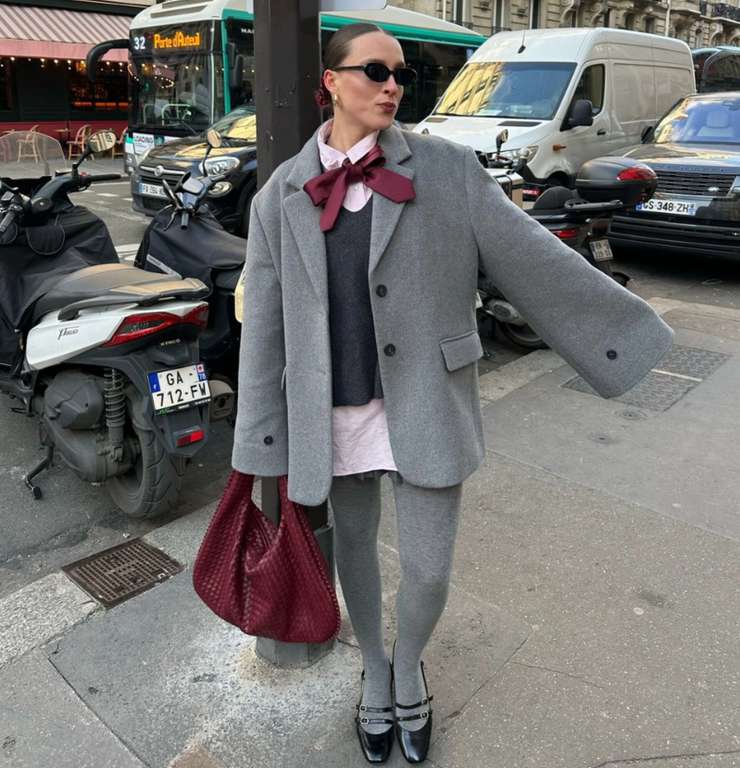 Как носить мужской галстук модной девушке этой зимой: 5 стильных решений