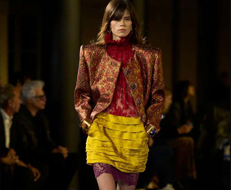 Зеленая фея: как и с чем носить трендовый цвет шартрез этой зимой