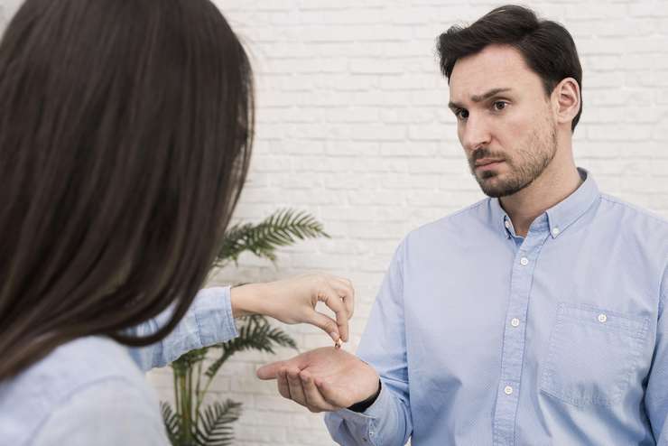 Токсичные фразы, которые разрушают даже крепкие отношения (чек-лист) Токсичные фразы, которые разрушают даже крепкие отношения (чек-лист)