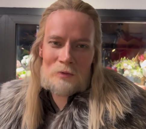 Мизулина поддержала SHAMAN на премьере «Князя Владимира», пока он играл любовь с другой