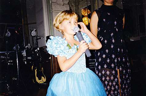 В четыре года девочка уже играла в Театре Покровского и в Большом театре.