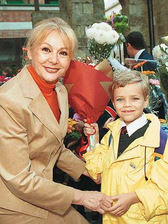 Наталья Игоревна обожает своего внука Алешу, который очень похож на свою знаменитую бабушку. Актриса считает, что из него со временем может получиться хороший актер.