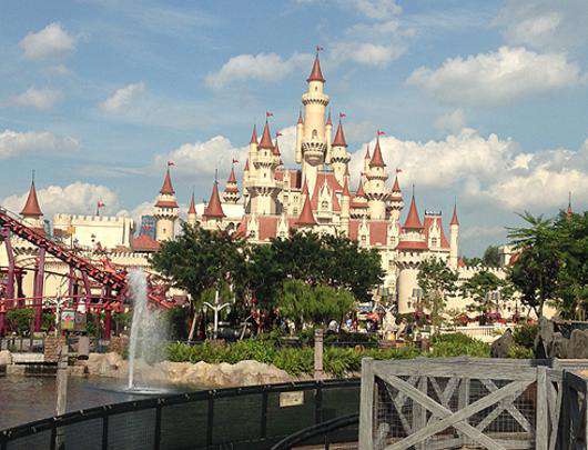 Сингапурский Universal Studio называют самым крупнейшим парком развлечений в Юго-Восточной Азии.