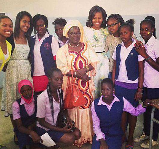 Мишель Обама и африканские женщины. Фото: Instagram.com.
