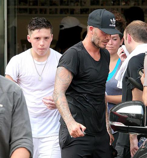 Сын Бекхэмов встречается со звездой фильма «Пипец»