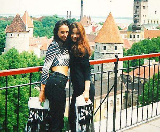 Жанна Фриске и Ольга Орлова в Таллине. Фото: Instagram.com/olgaorlova1311.