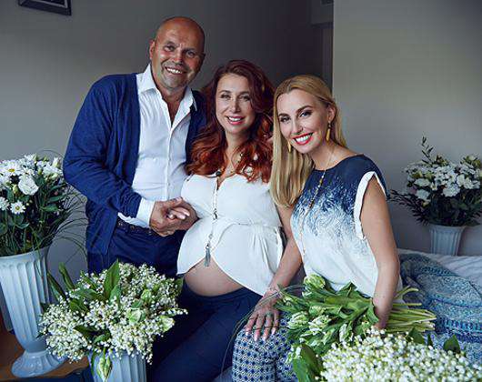 Диана Ходаковская с родителями. Фото: материалы пресс-служб.