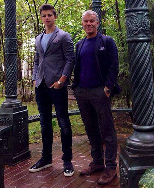 Олег Газманов с сыном Филиппом. Фото: Instagram.com/philgazmanov.